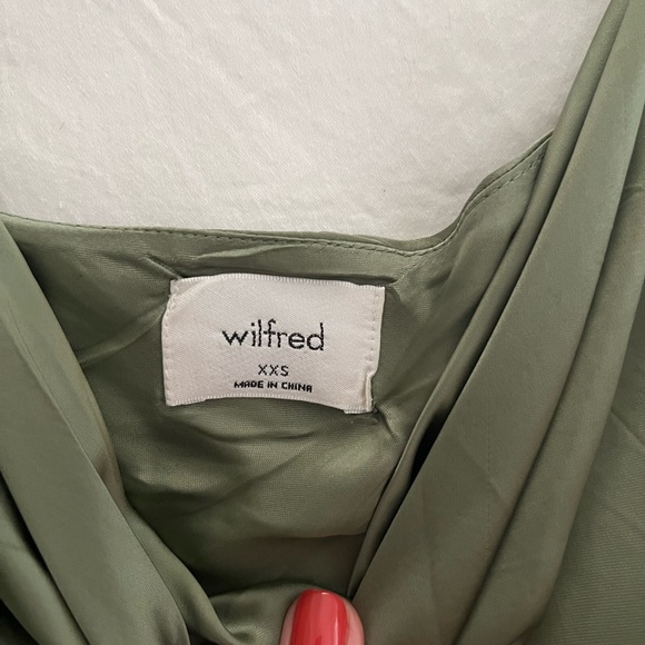 Aritzia | Wilfred - Mini Slip Dress in Green - Picture 4 of 4